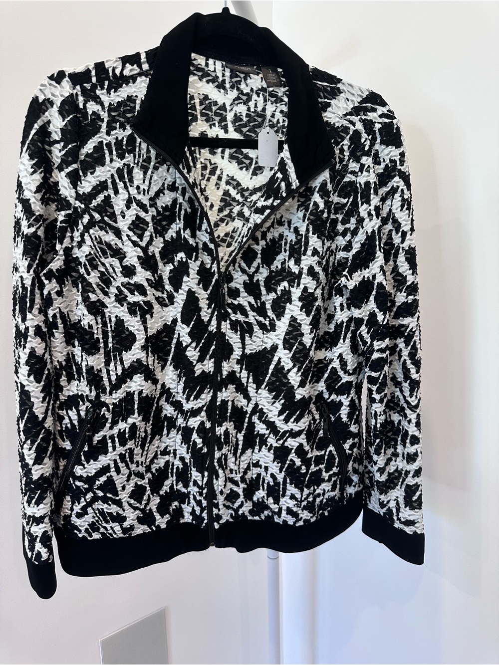 Chico's Travelers Jacket Black&White Abstract Print Zip Front Lightweight Travel